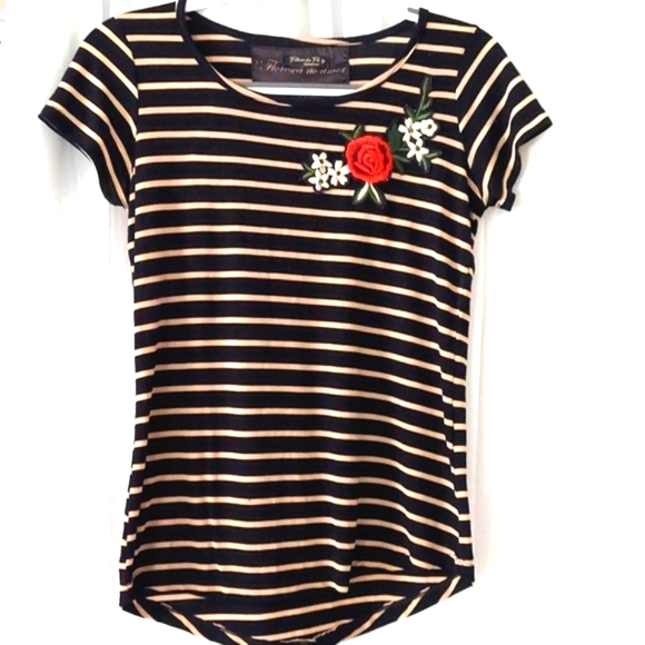 Filhasda FeWear Cap Sleeve Rose Embroidered Shirt Sz S Portugal - Picture 1 of 6